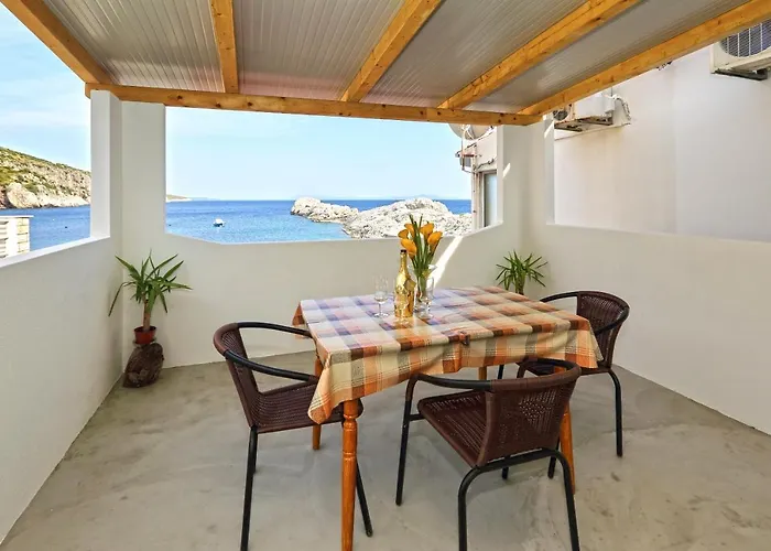 By The Sea Cove Zarace, Hvar - 8778 דירה Zarače